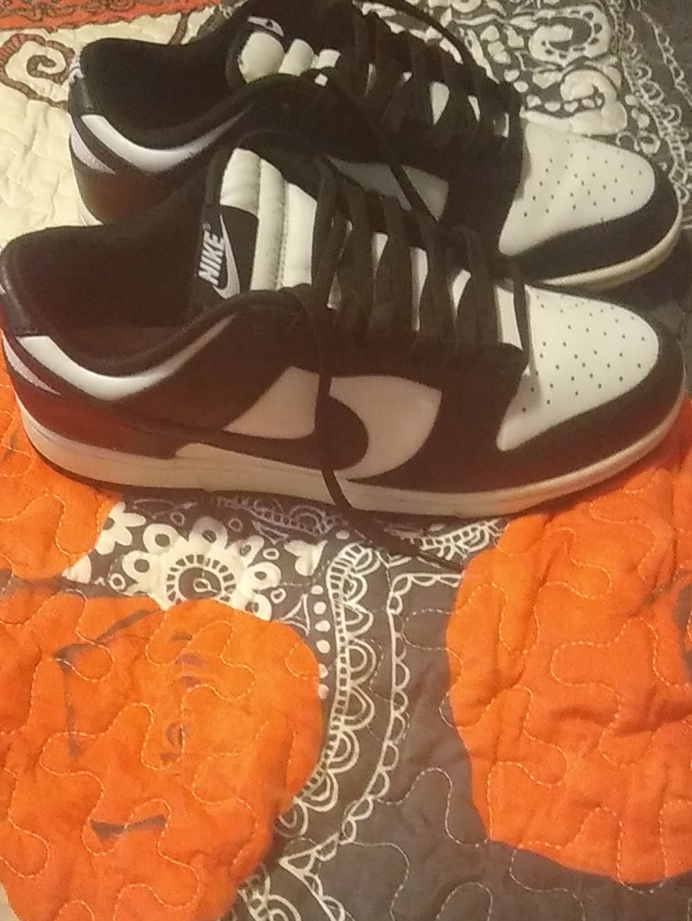 Nike's - Picture 2 of 5